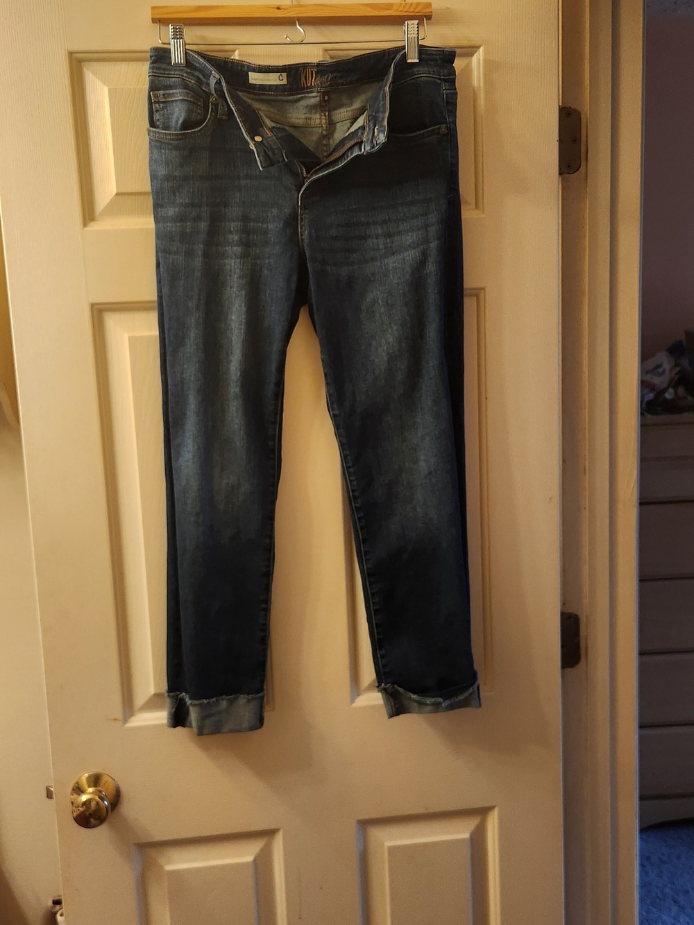 Kut from the Kloth Dark Blue Cropped Stretch Jeans
